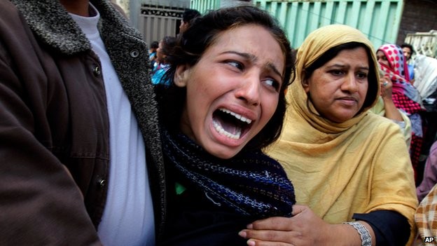 Deadly blasts hit Pakistan churches in Lahore - ảnh 1